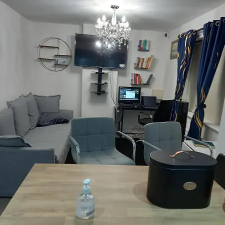 Cosy Home-3